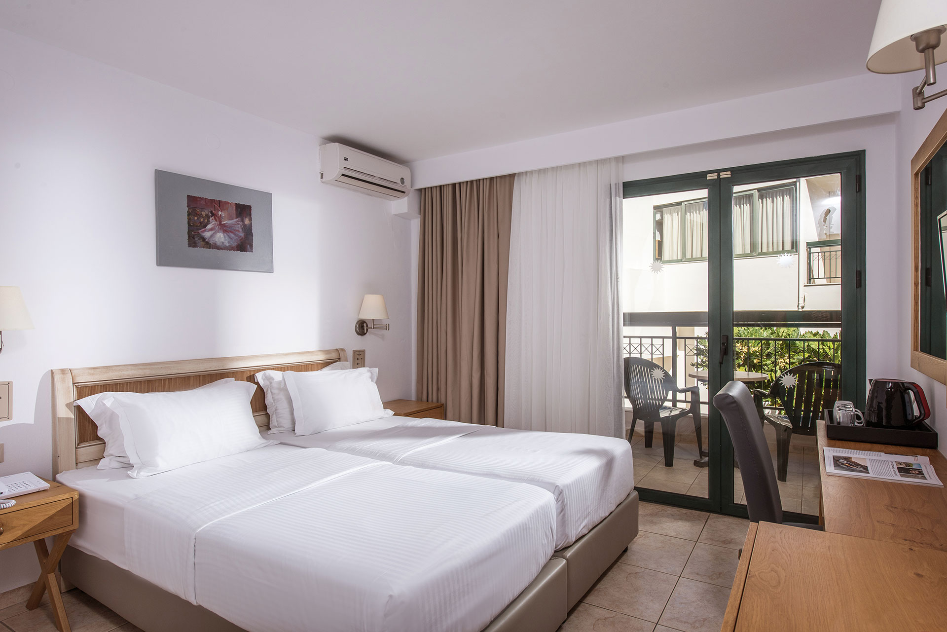 Gouves Park Double Room with double bed, balcony view and amenities