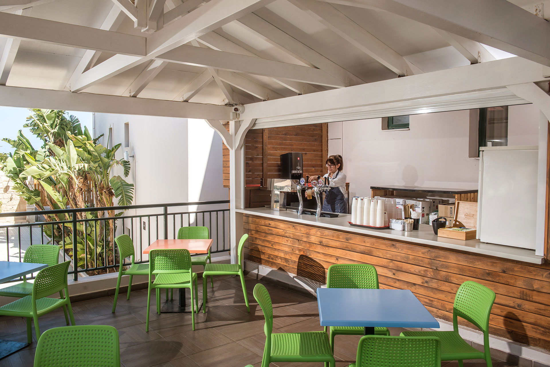 Gouves Park Poseidon Pool Bar bar and sitting area